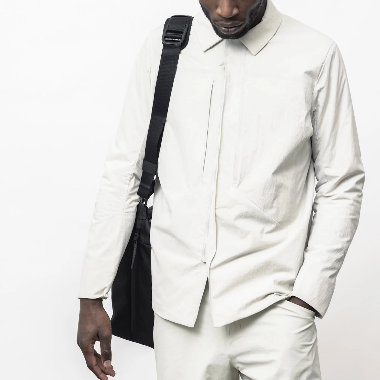 WPT Shldr Tote - Image 5