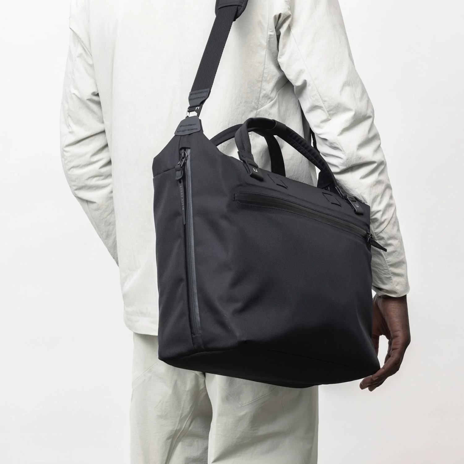 WPT Shldr Tote - Image 6