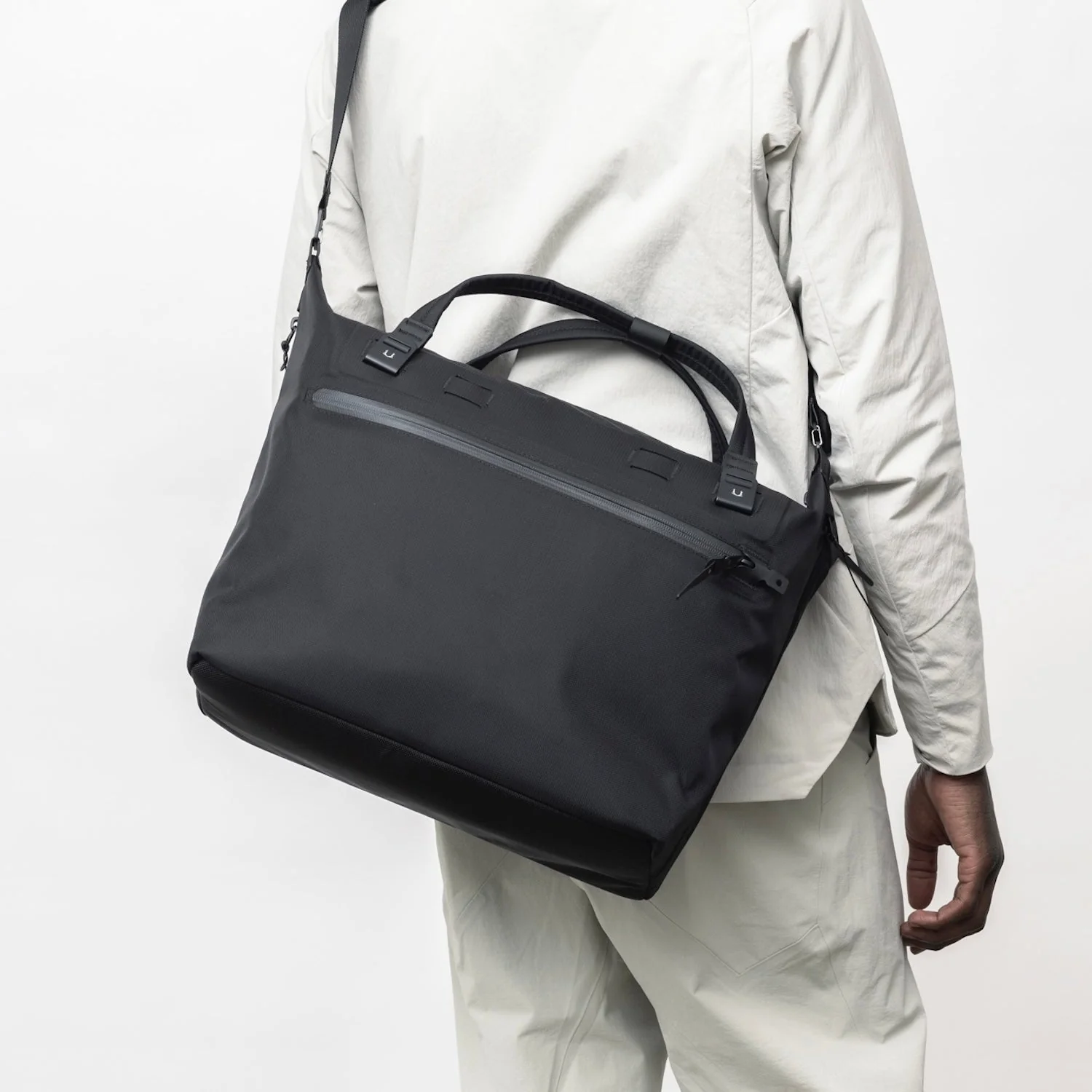 WPT Shldr Tote - Image 9