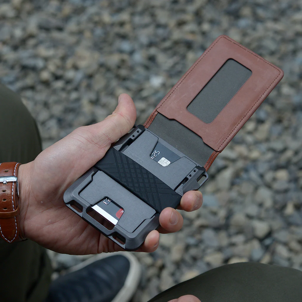 M1 Maverick Bifold Wallet - Image 17