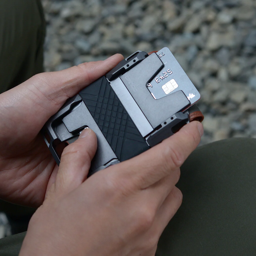 M1 Maverick Bifold Wallet - Image 18