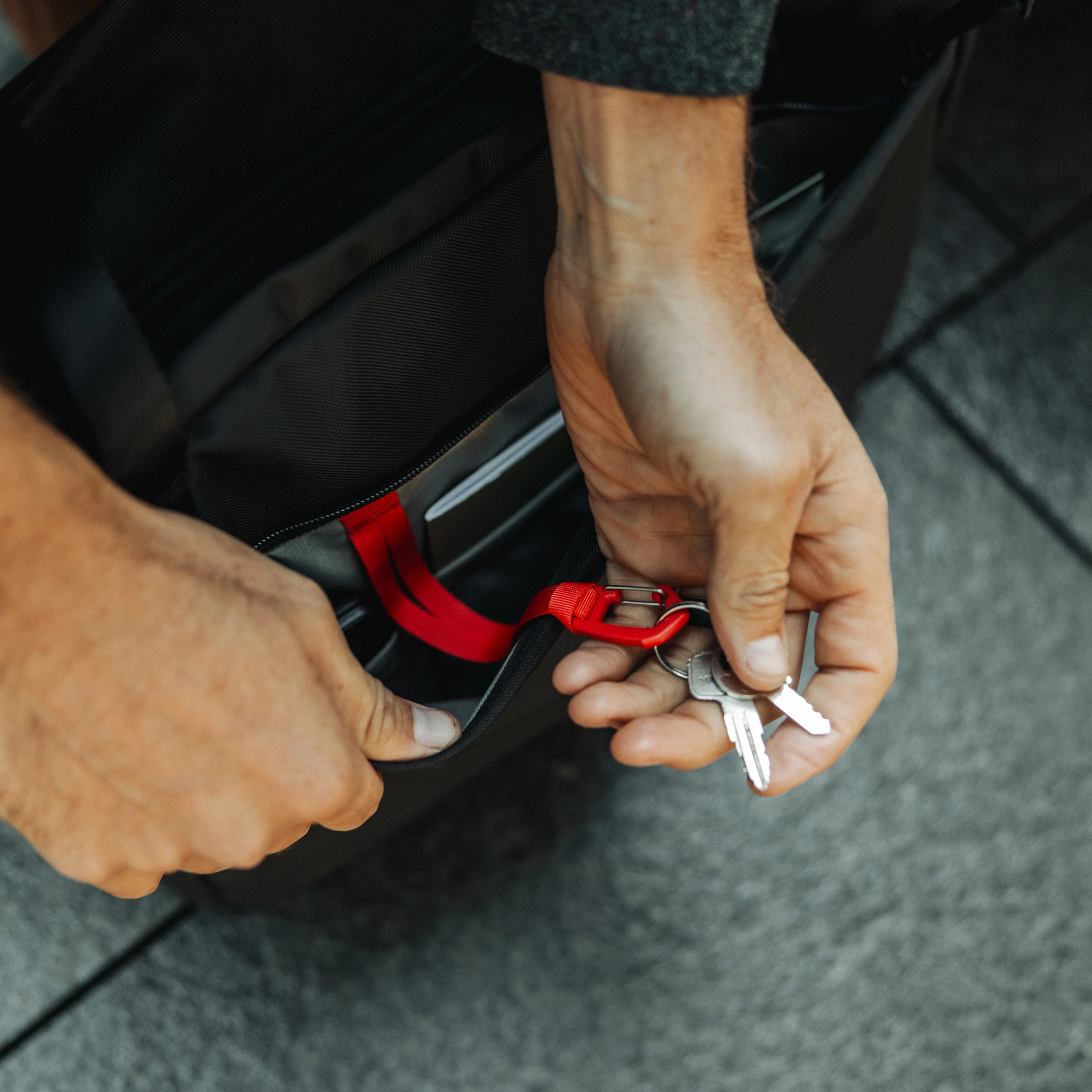 Civic Daily Tote 24 L - Image 14