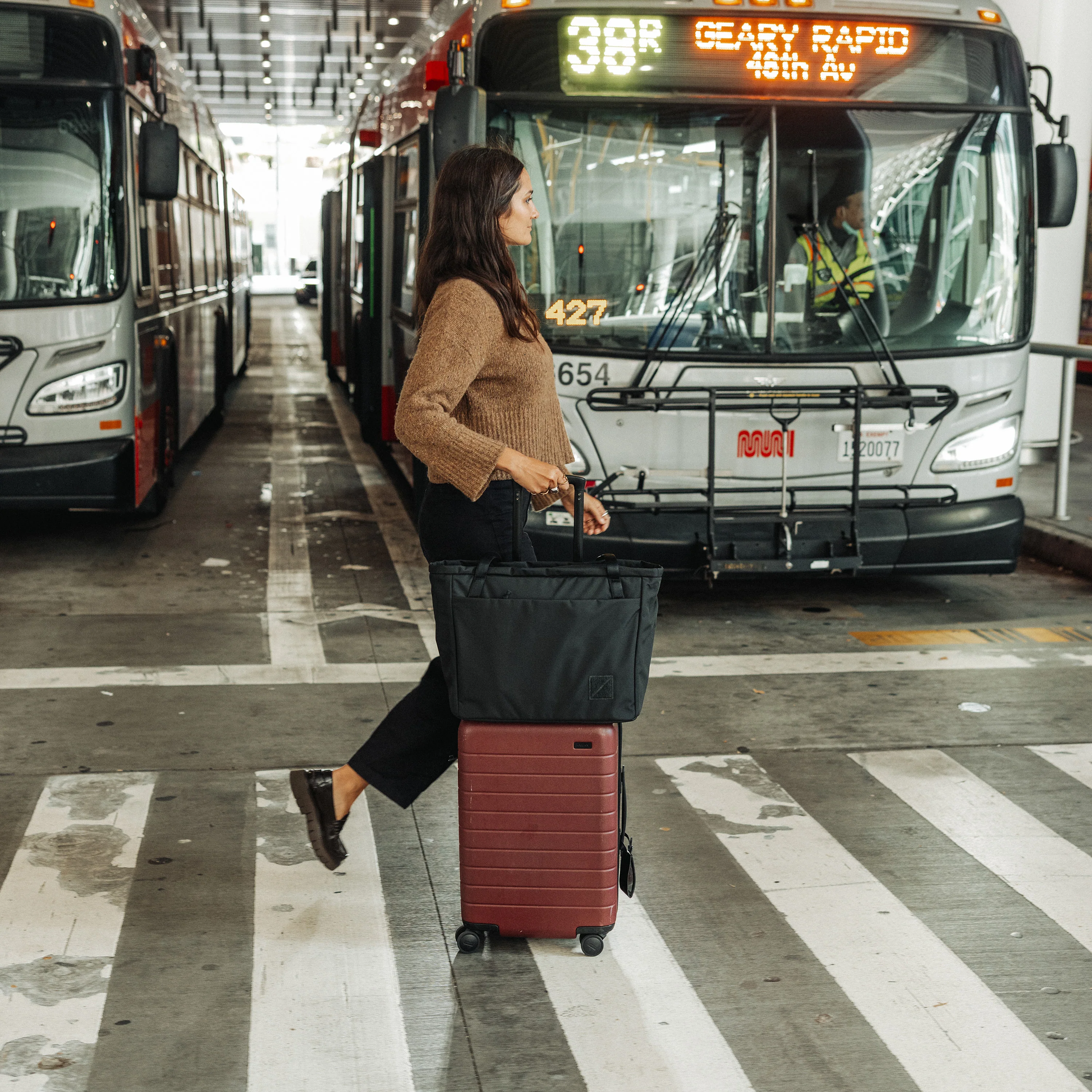 Civic Daily Tote 24 L - Image 16