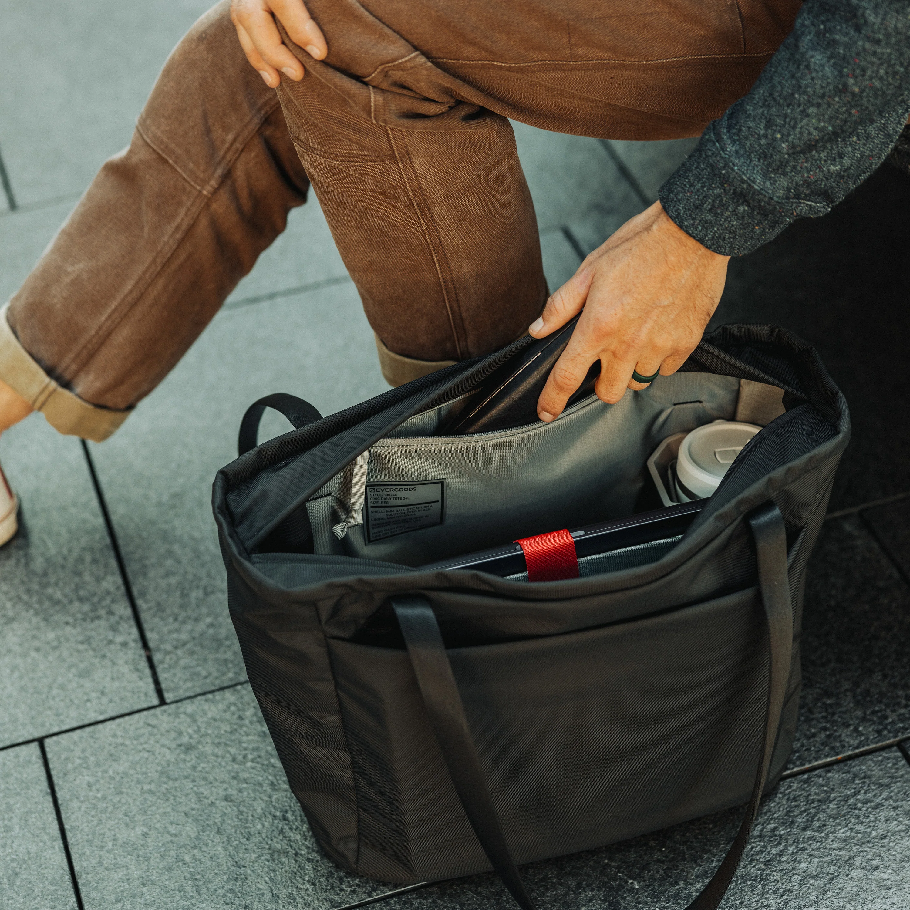 Civic Daily Tote 24 L - Image 20