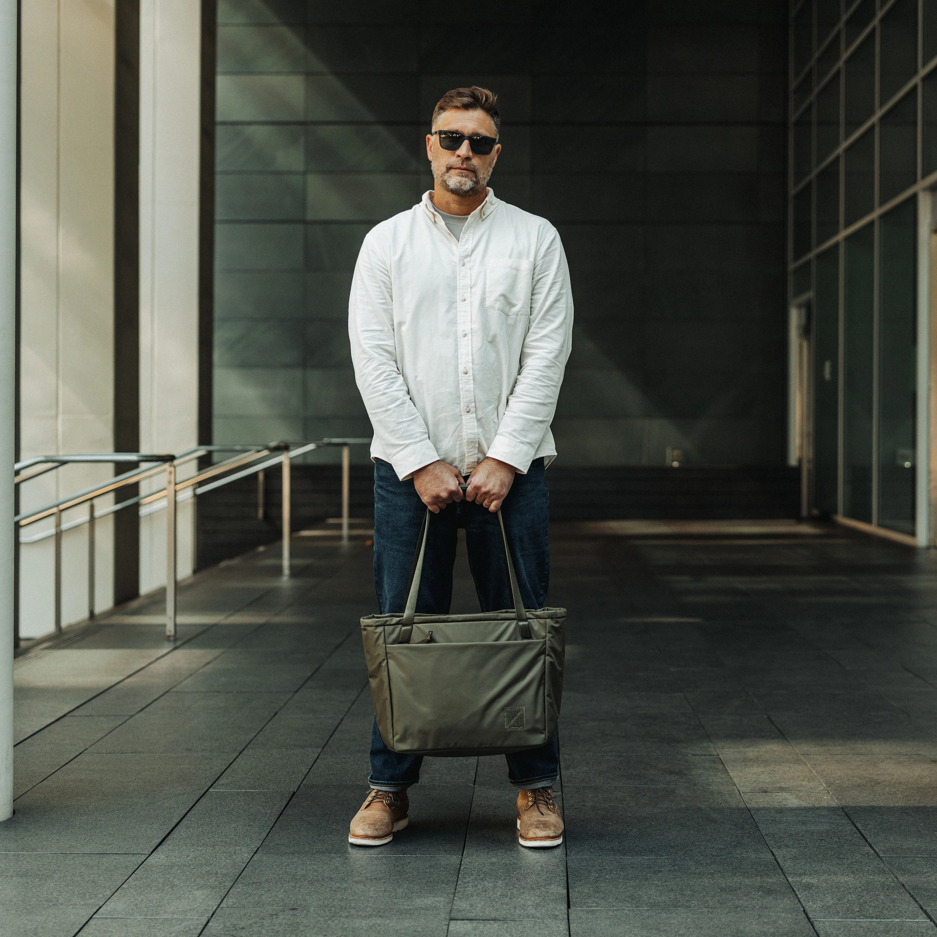 Civic Daily Tote 24 L - Image 33