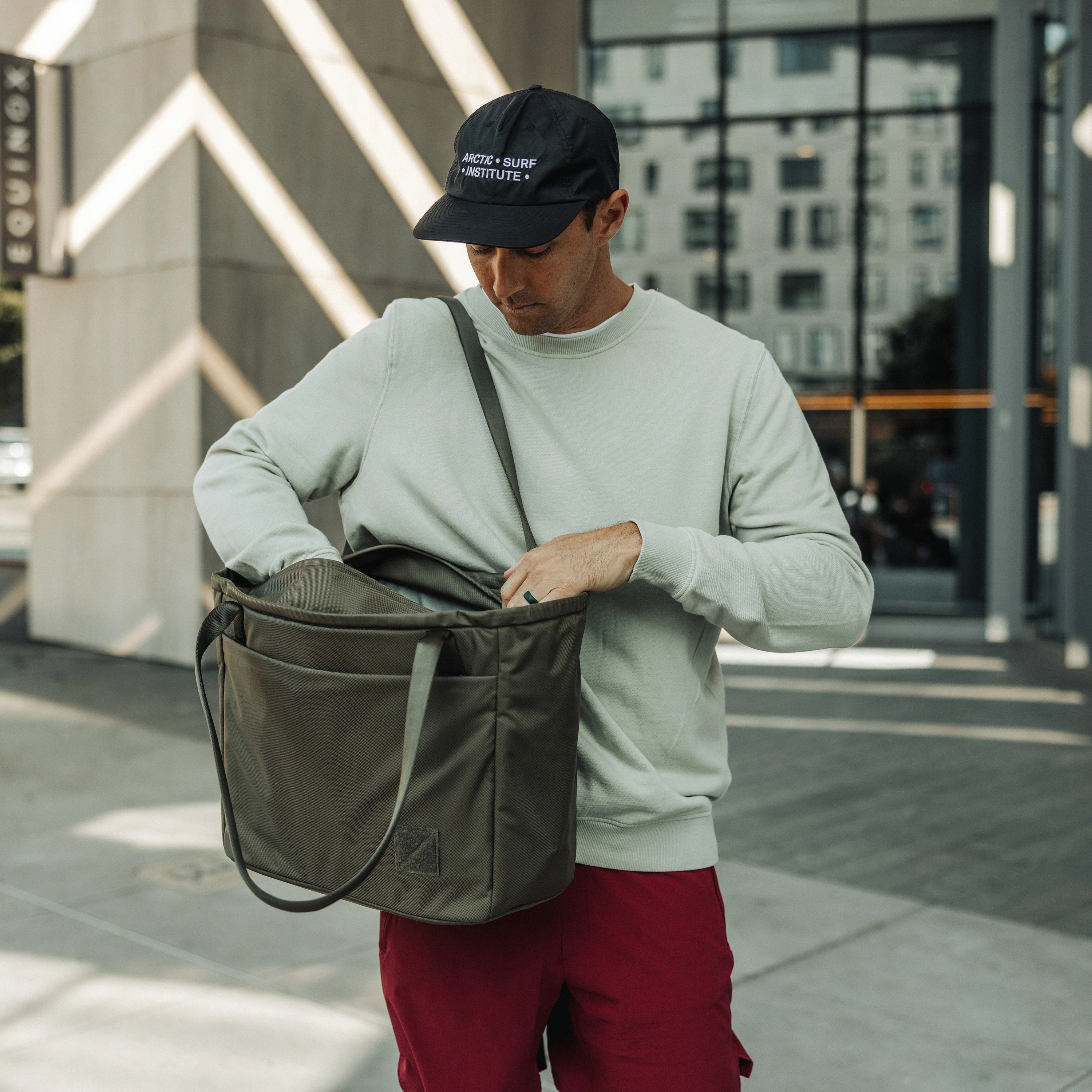 Civic Daily Tote 24 L - Image 34