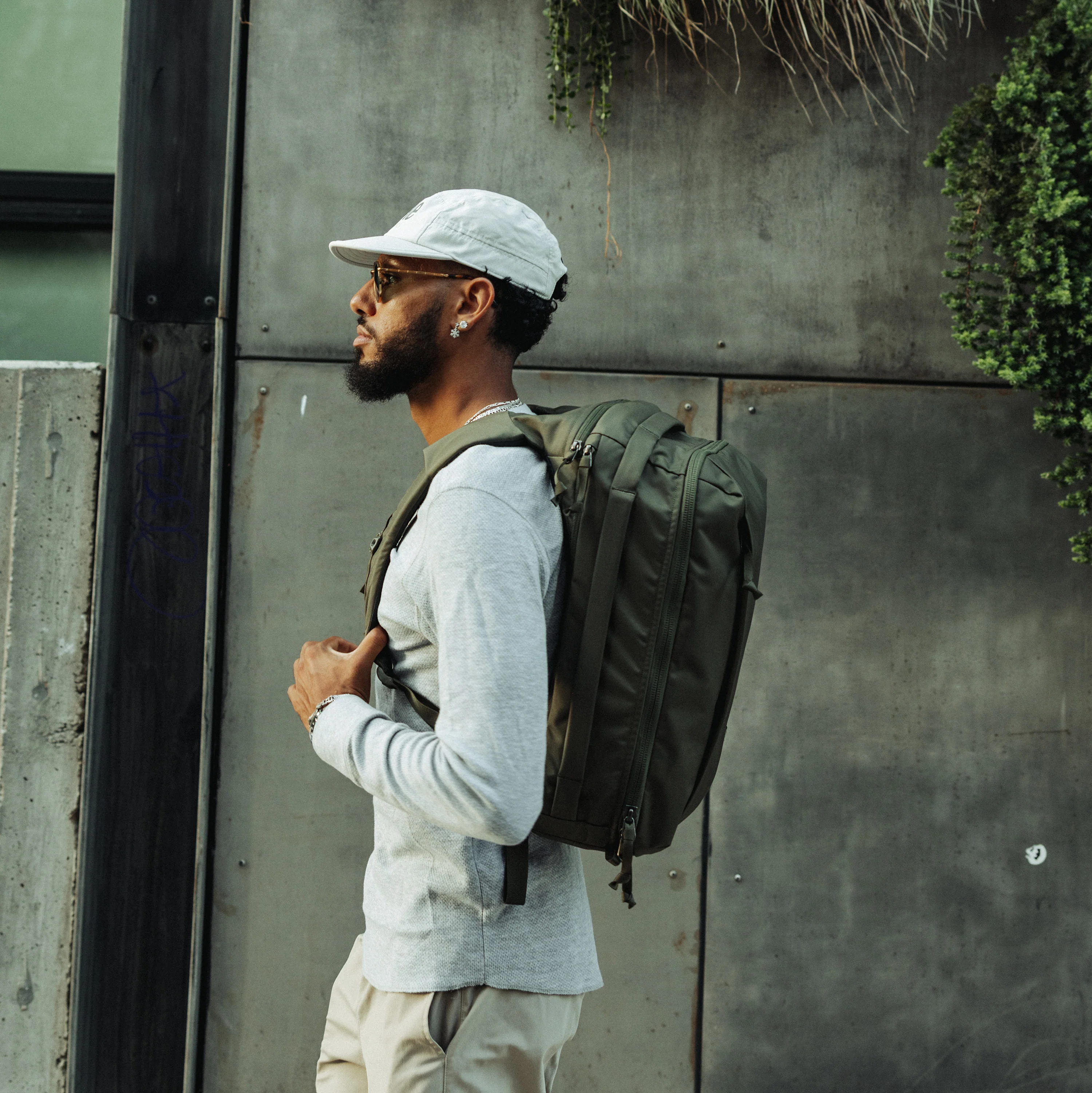 Civic Panel Loader 24 L Backpack - Image 25