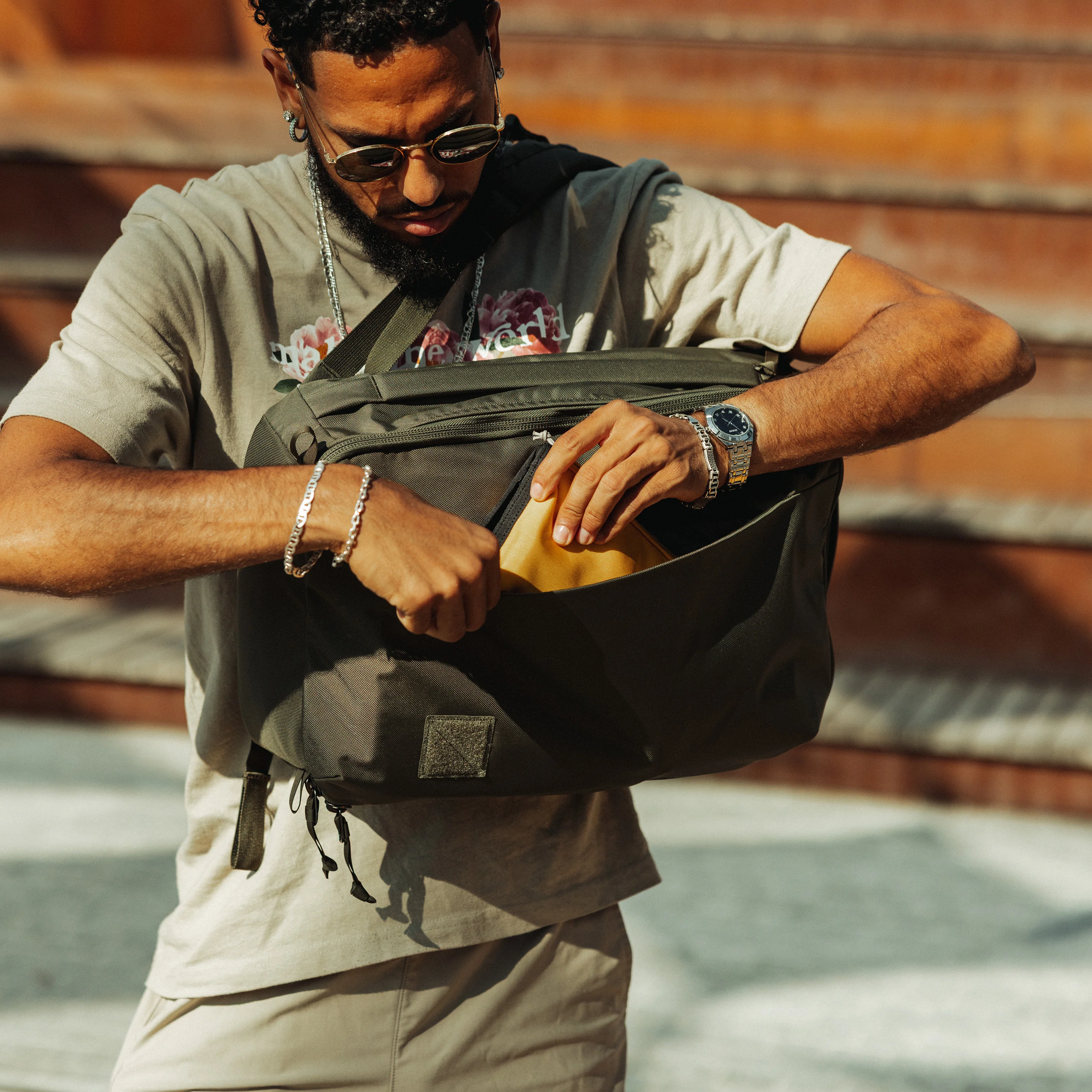 Civic Panel Loader 24 L Backpack - Image 27