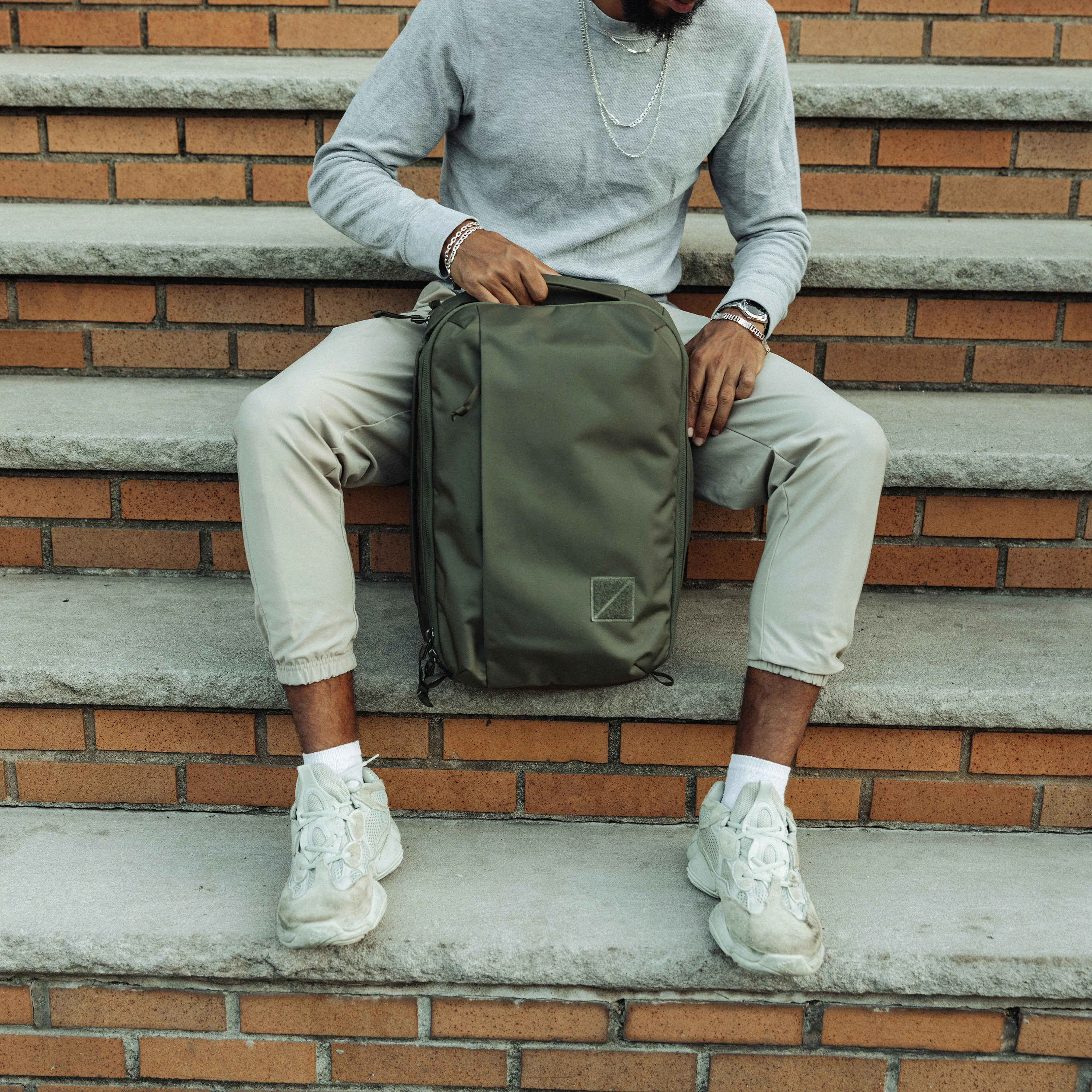 Civic Panel Loader 24 L Backpack - Image 29