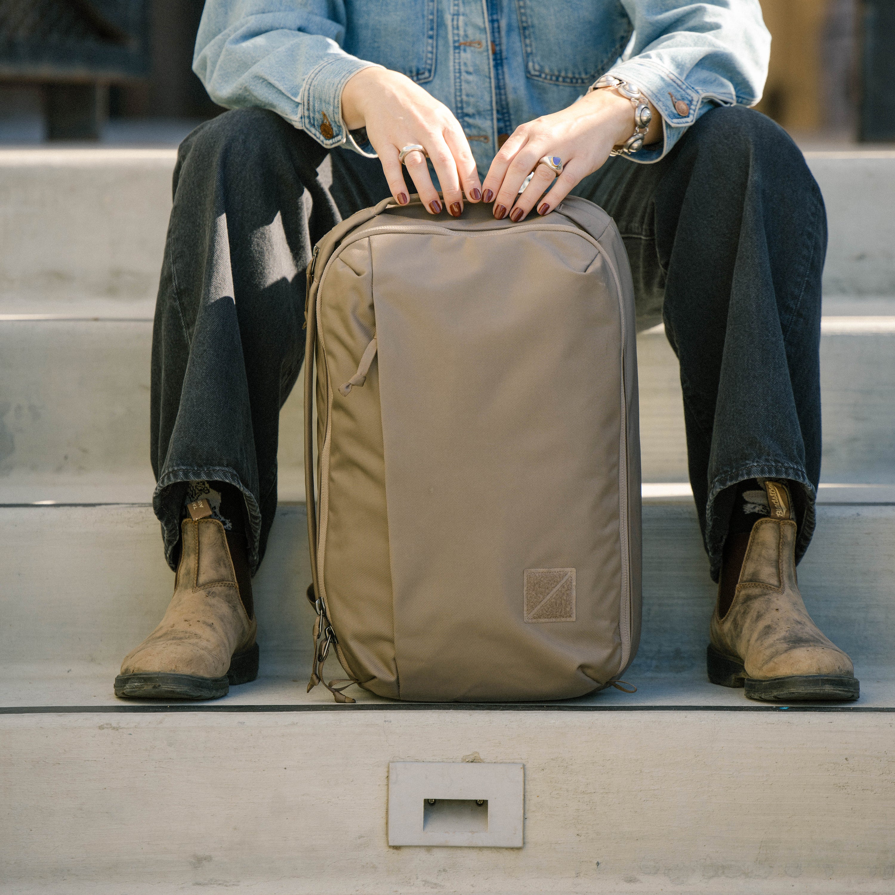 Civic Panel Loader 24 L Backpack - Image 38