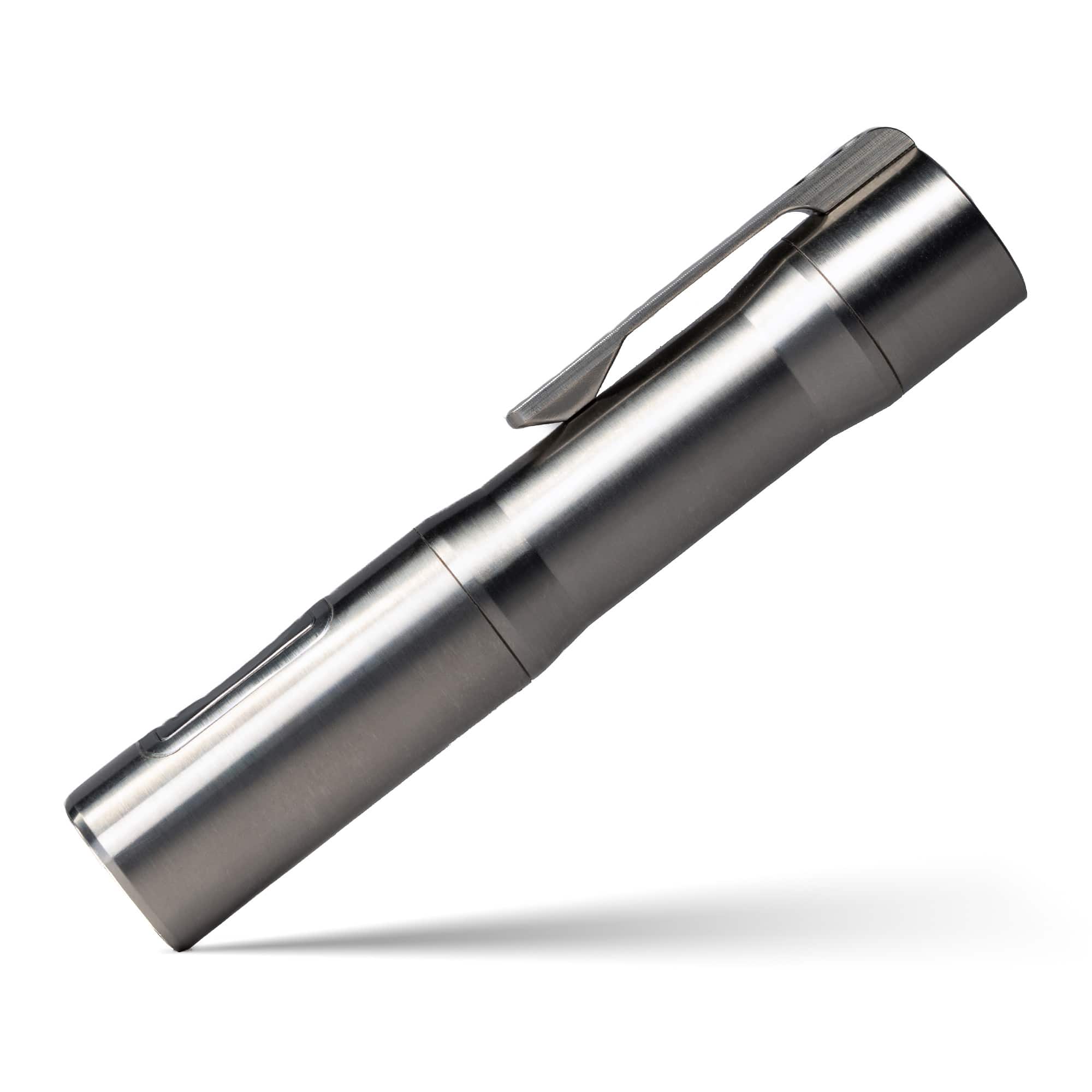 Rampant™ R4 EDC Titanium Flashlight - Image 11
