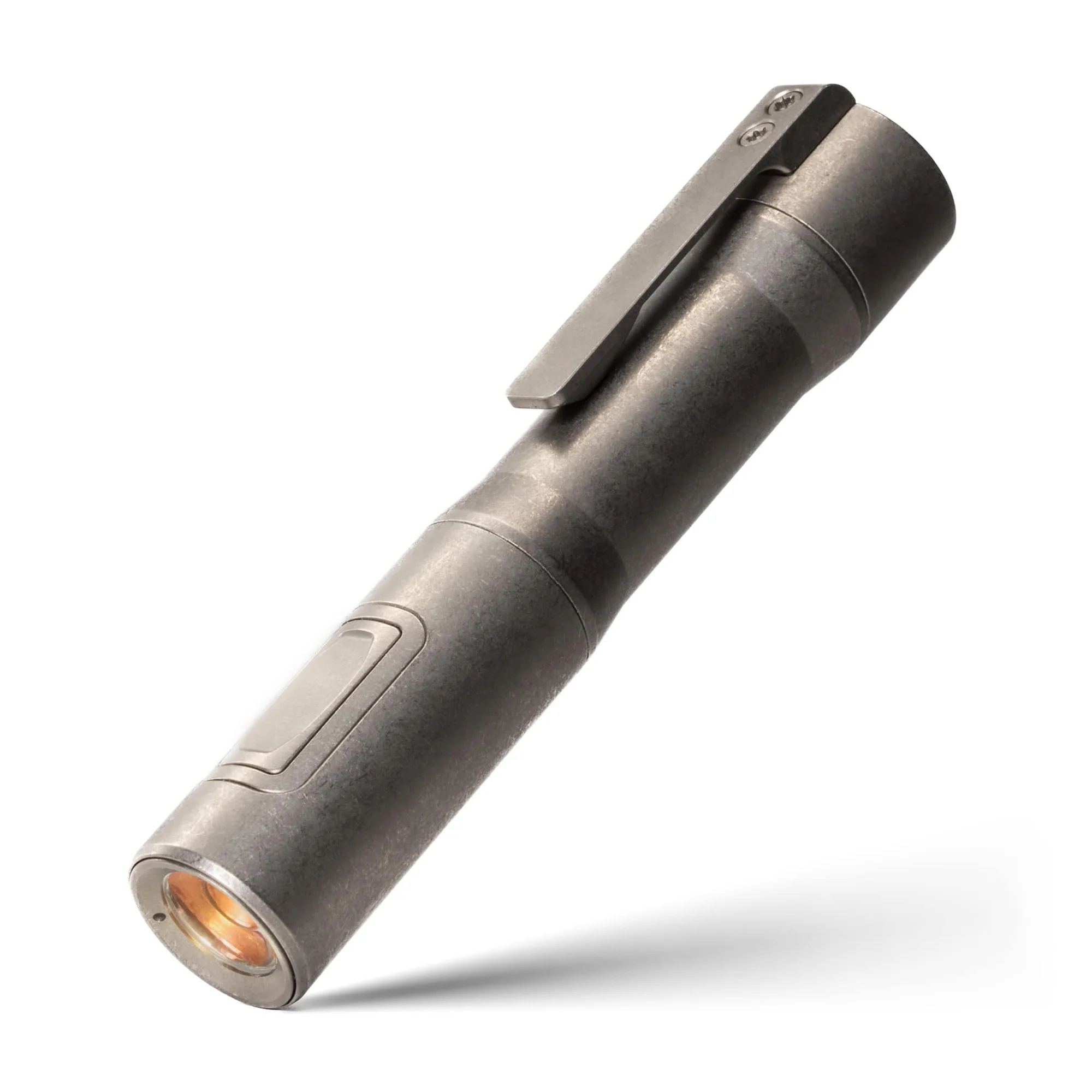 Rampant™ R4 EDC Titanium Flashlight - Image 33