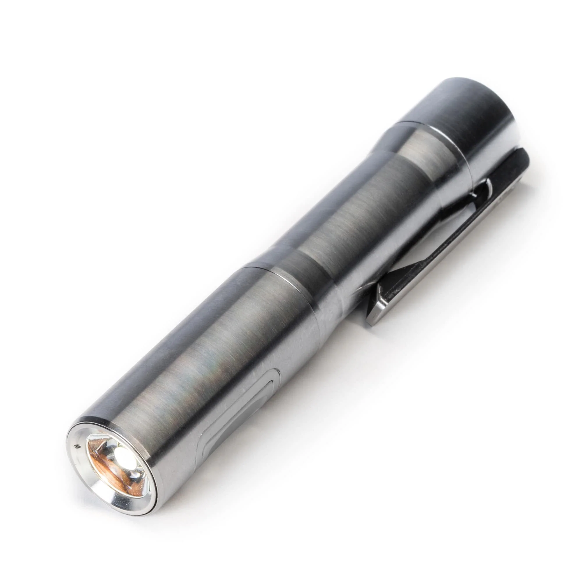 Rampant™ R4 EDC Titanium Flashlight - Image 42
