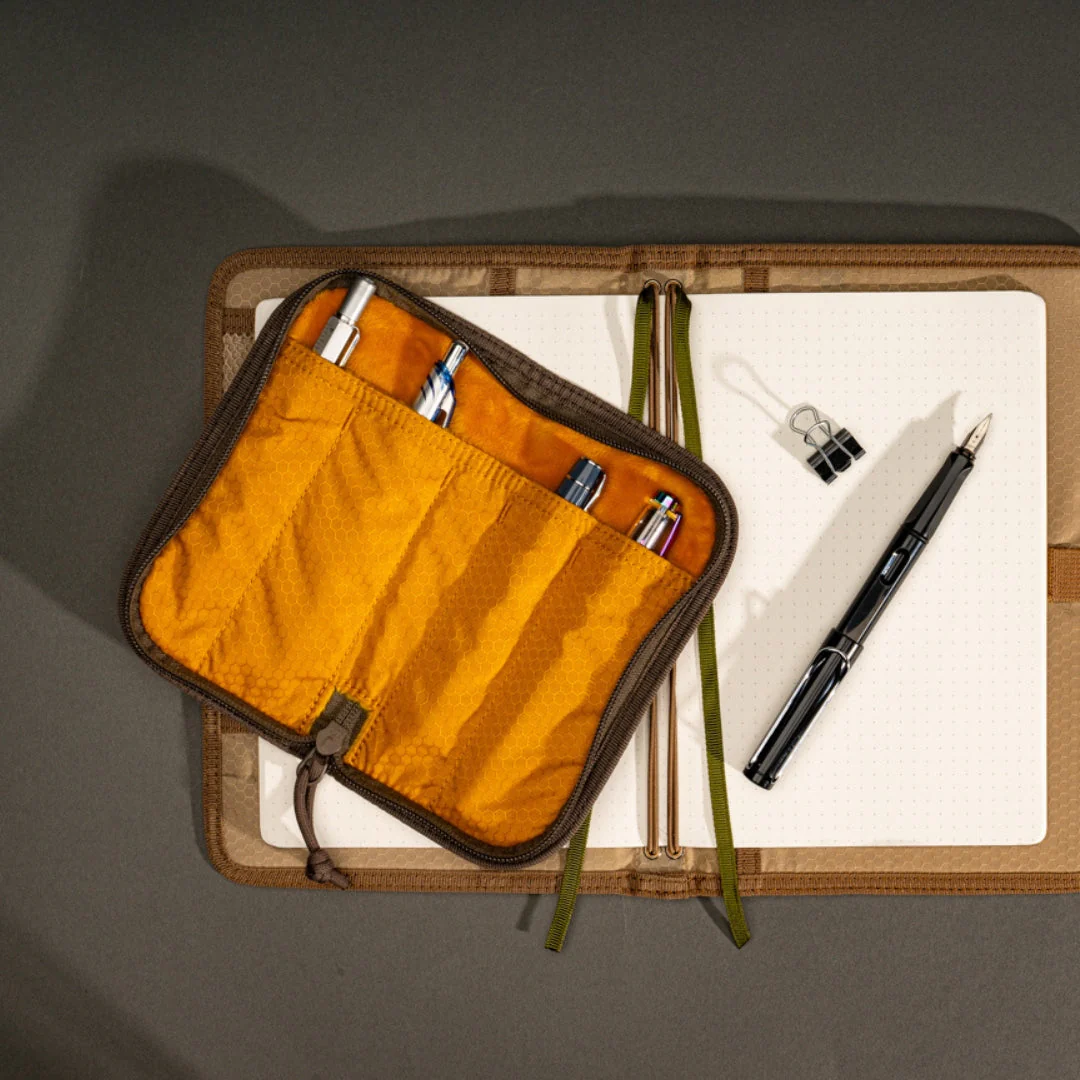 Quattro V2 Pen Organiser - Image 13