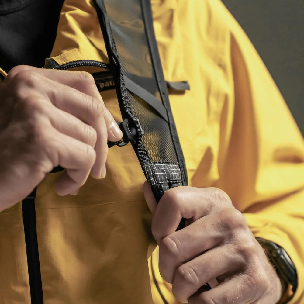 Freerain22 Backpack - Image 9