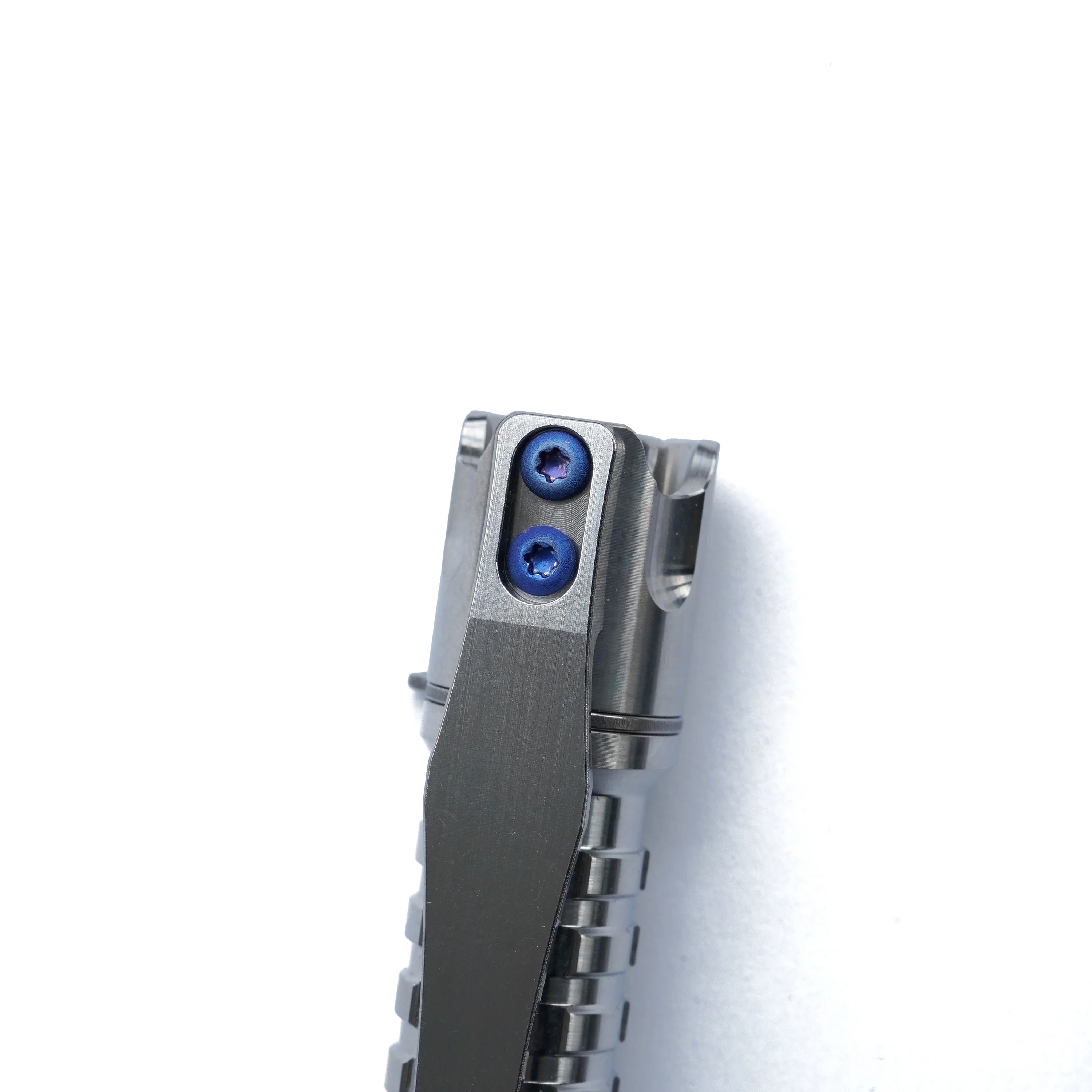 Pineapple Mini MKIII Titanium Flashlight - Image 14