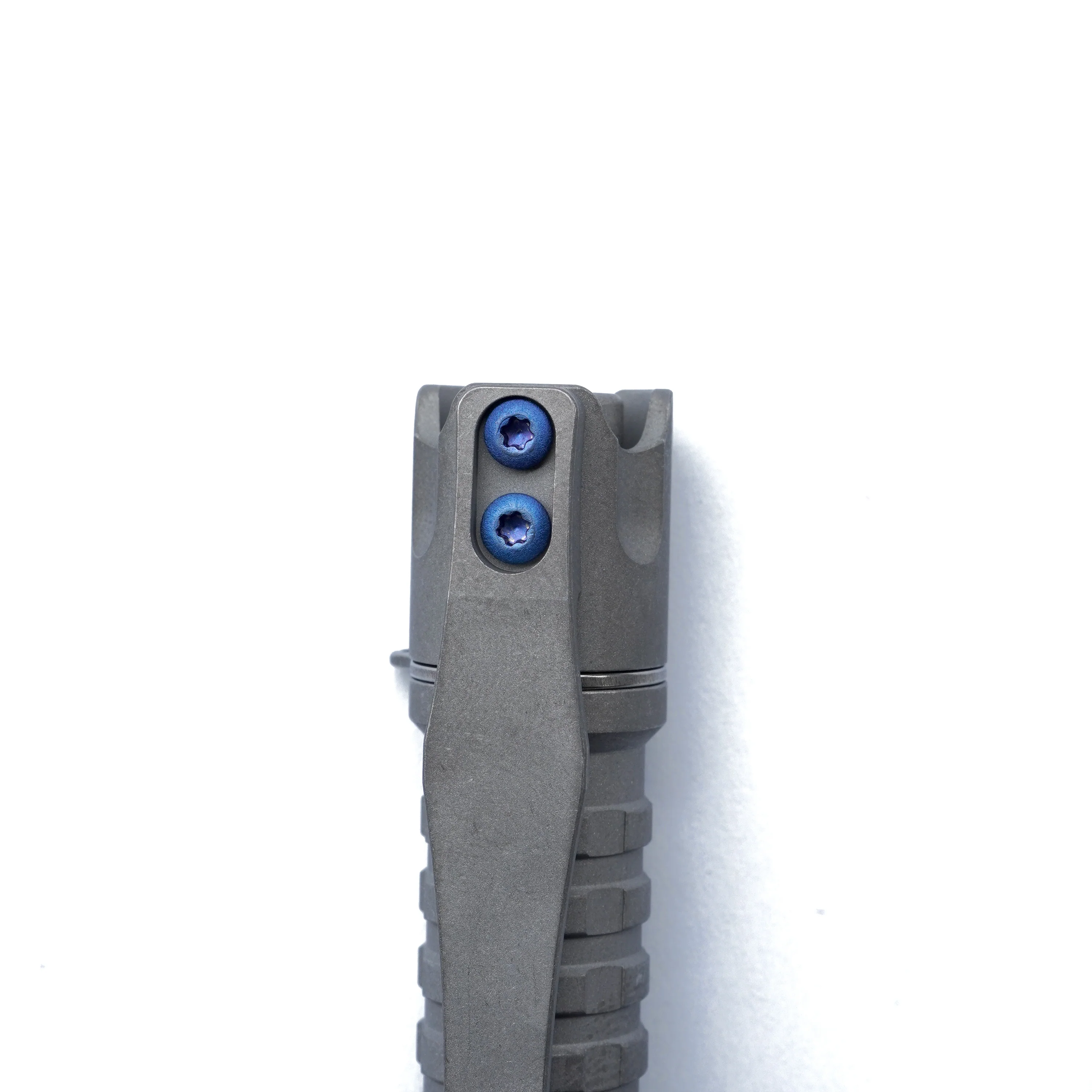 Pineapple Mini MKIII Titanium Flashlight - Image 5