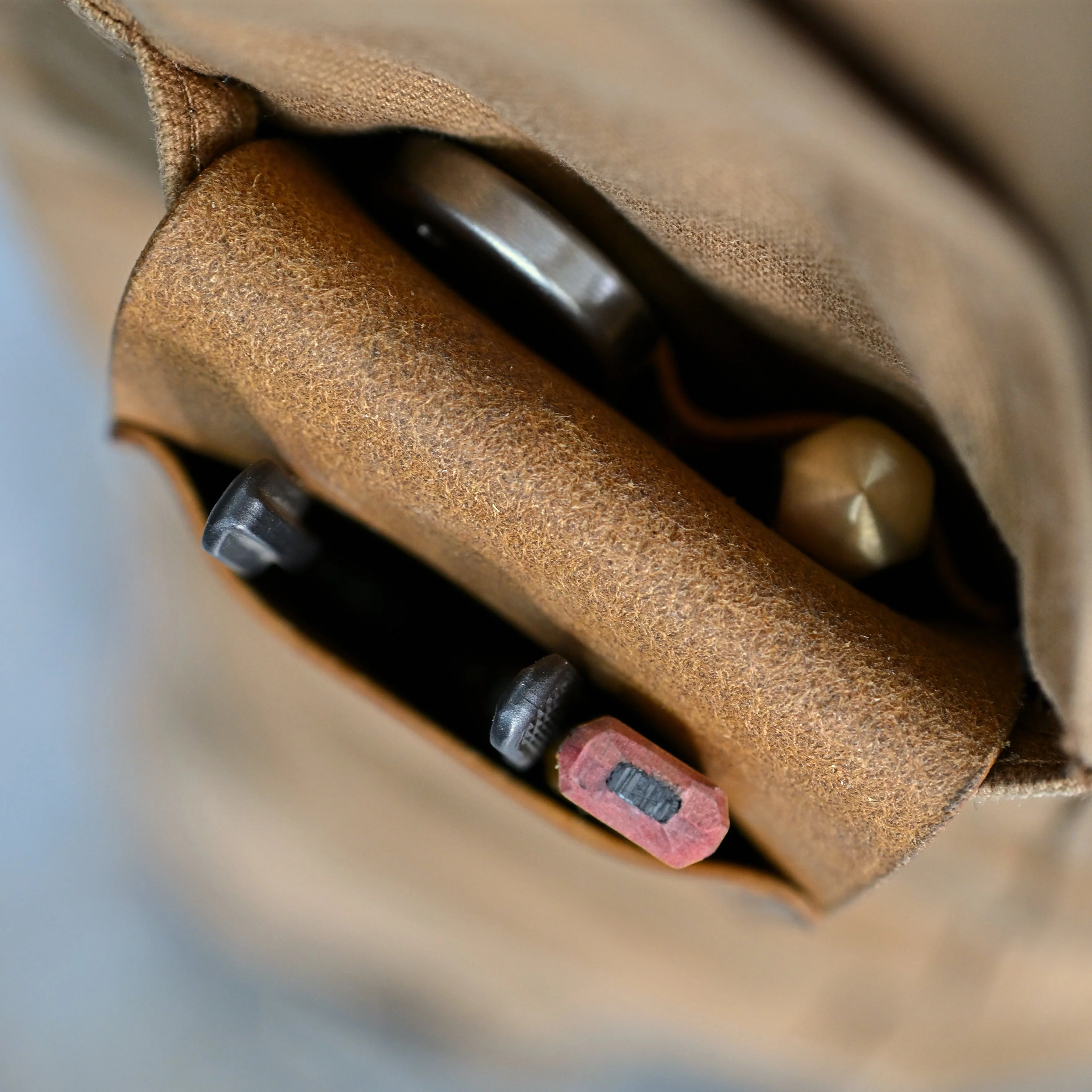 Saddle Magnetic EDC Caddy - Image 4