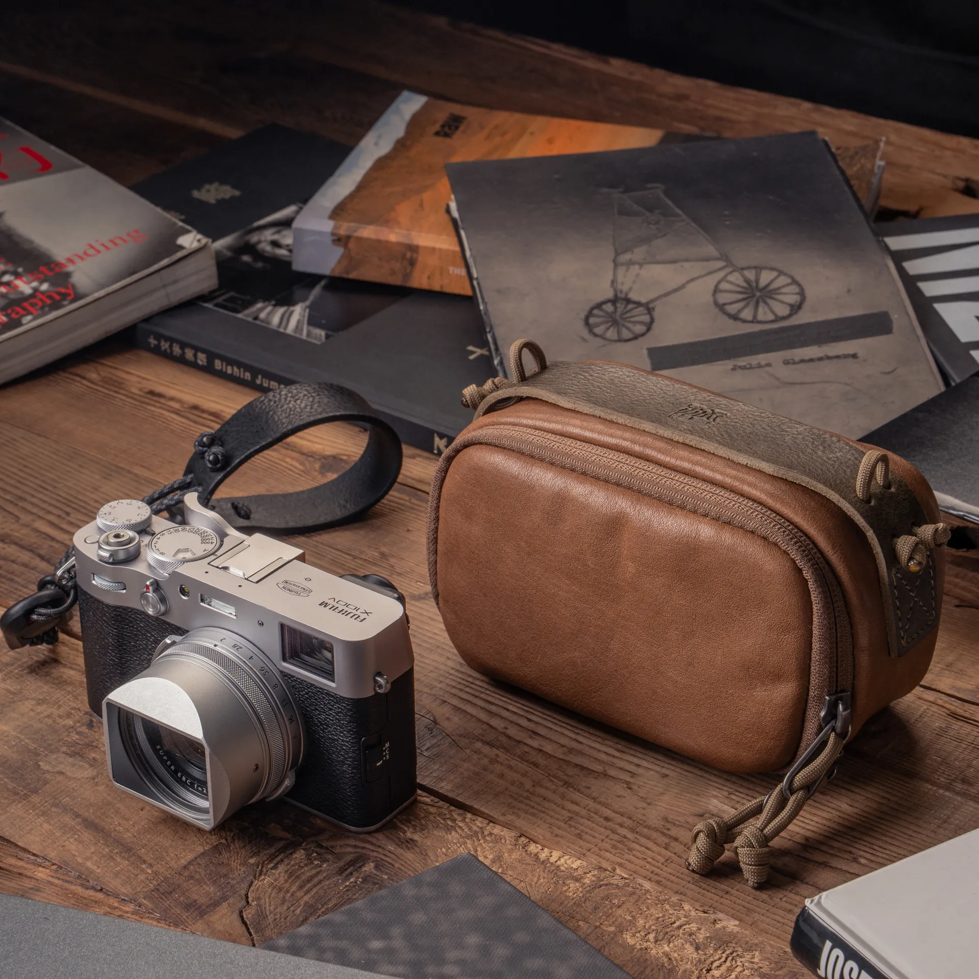 Full Leather Portable Camera Pouch - Image 11