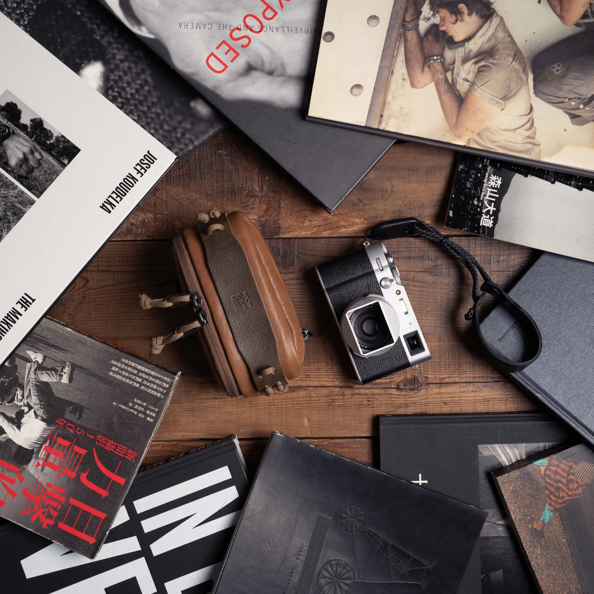 Full Leather Portable Camera Pouch - Image 12