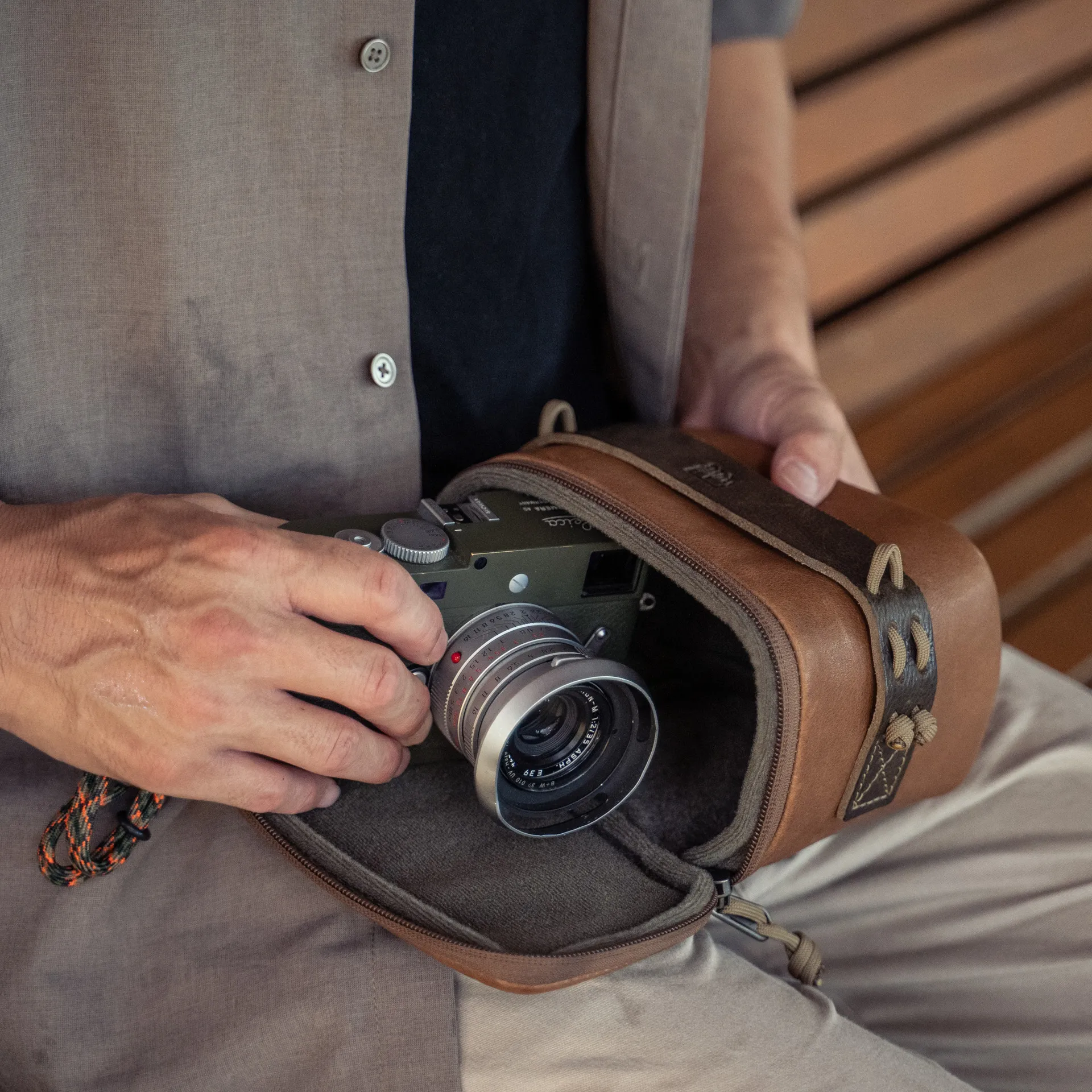 Full Leather Portable Camera Pouch - Image 20