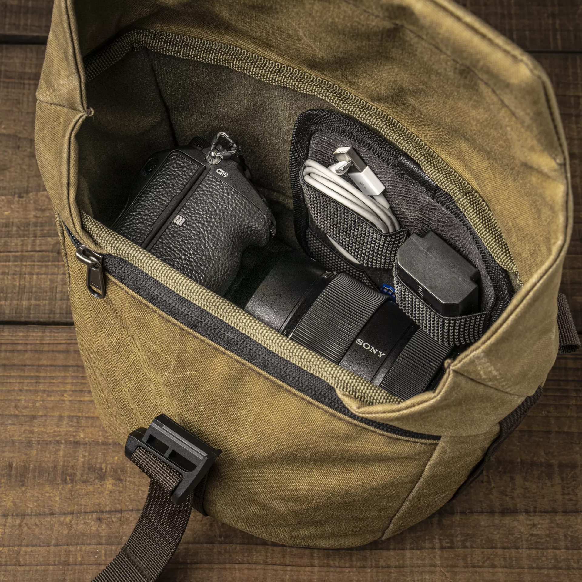 Pilot Travel Camera Bag 3.5 L - Image 8